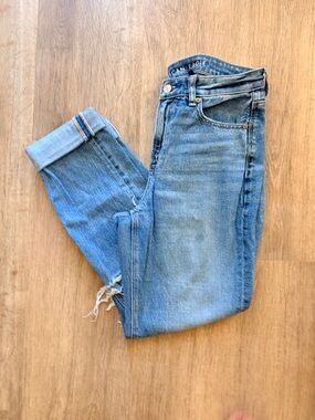 American Eagle Outfitters Light Blue Women's Jeans - Classic High-Rise